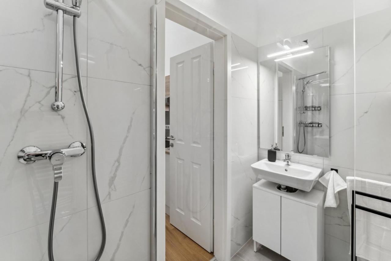 Center Wien Designer Central Modern Apartment 外观 照片